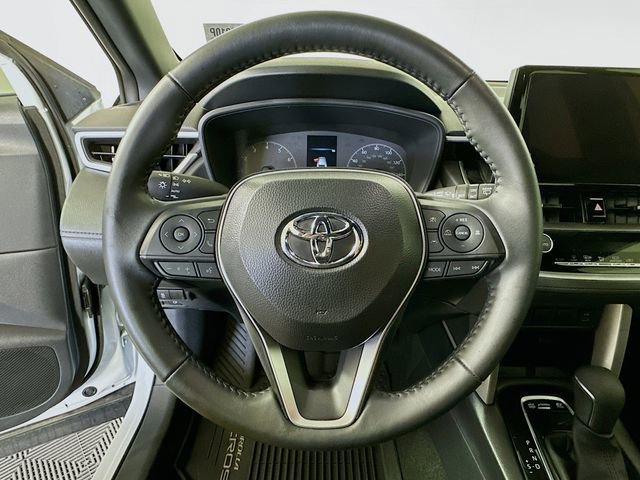 Used 2025 Toyota Corolla Cross AWD Hybrid image 13