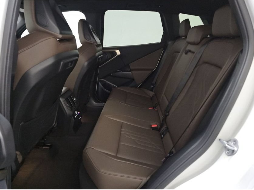 Used 2025 BMW X3 xDrive30i AWD/4WD image 9