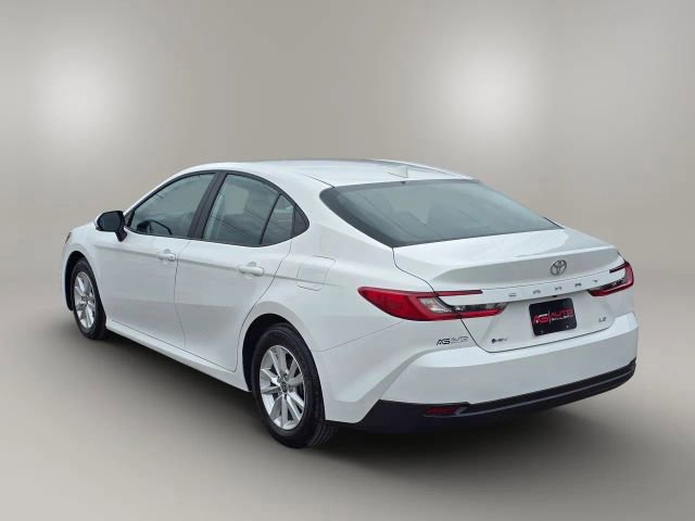Used 2025 Toyota Camry LE image 6