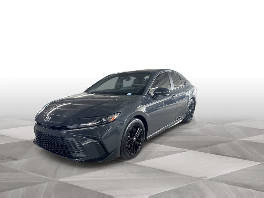 Used 2025 Toyota Camry SE FWD image 4