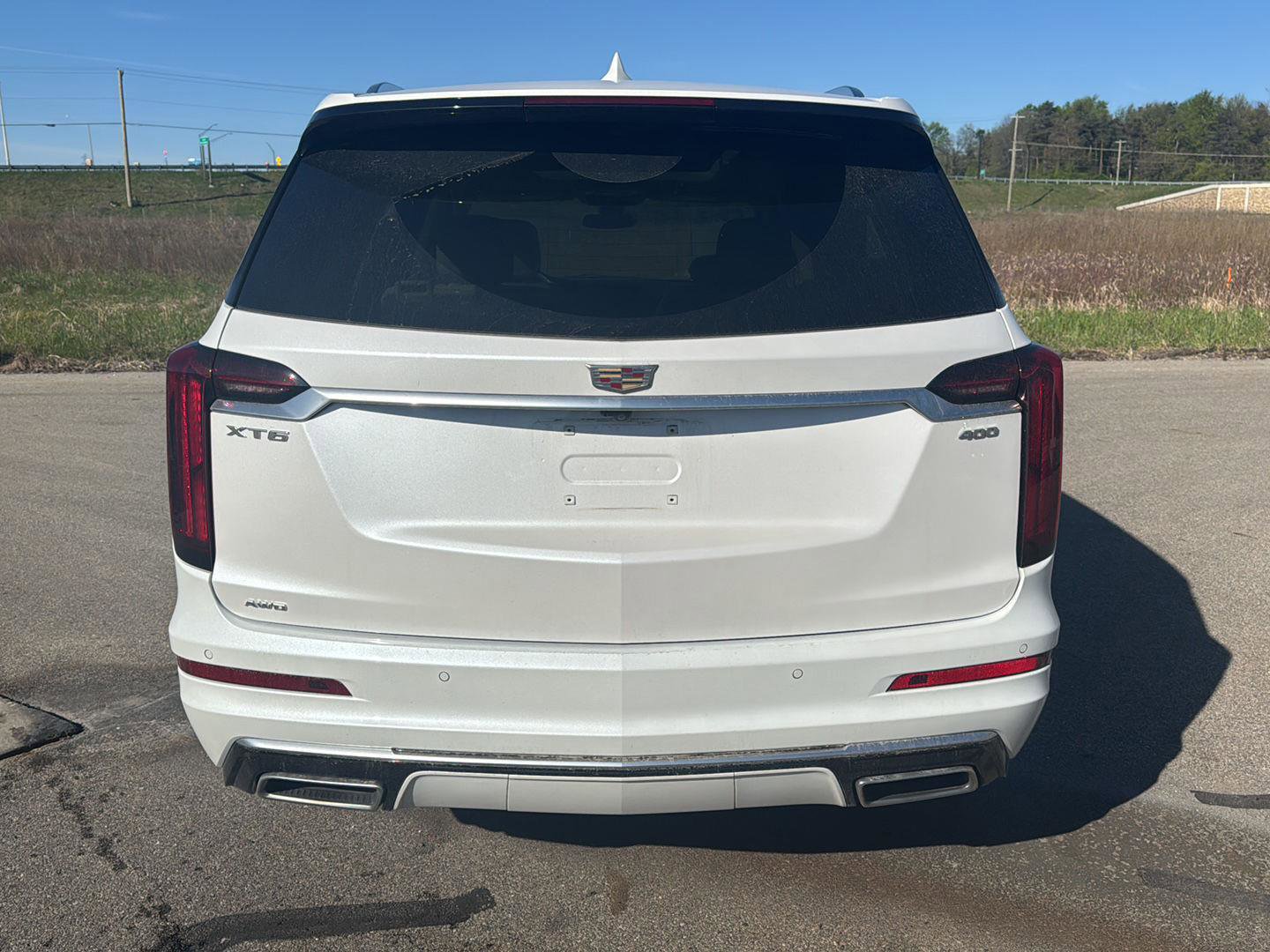 Used 2025 Cadillac XT6 Premium Luxury w/ LPO, Floor Liner Package AWD/4WD image 4