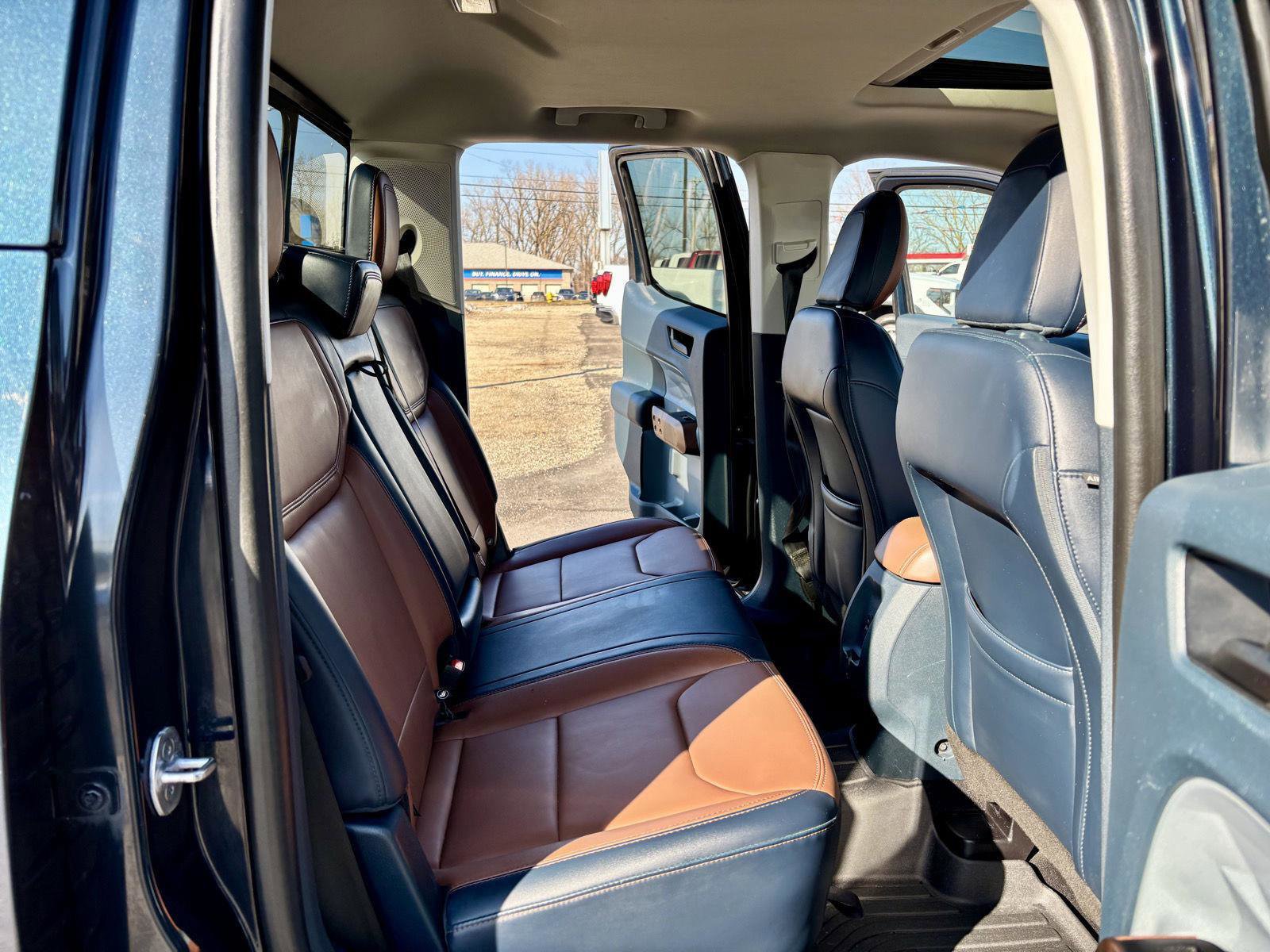 Used 2022 Ford Maverick Lariat w/ Equipment Group 500A Standard image 13