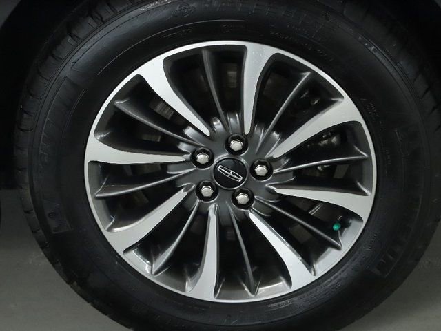 Certified 2023 Lincoln Nautilus AWD image 38