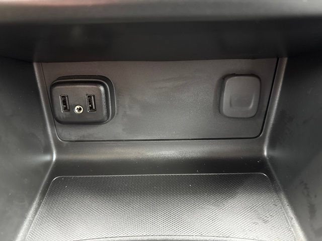 Used 2022 Chevrolet Colorado W/T RWD image 17