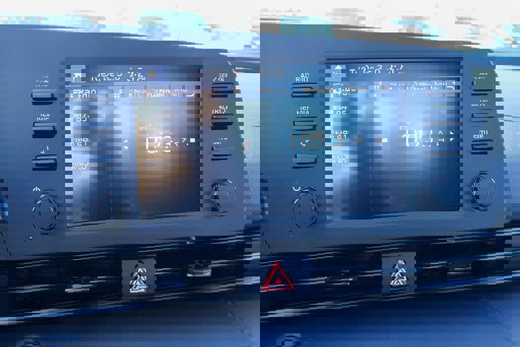 New 2026 Hyundai Elantra SEL Sport Premium image 3