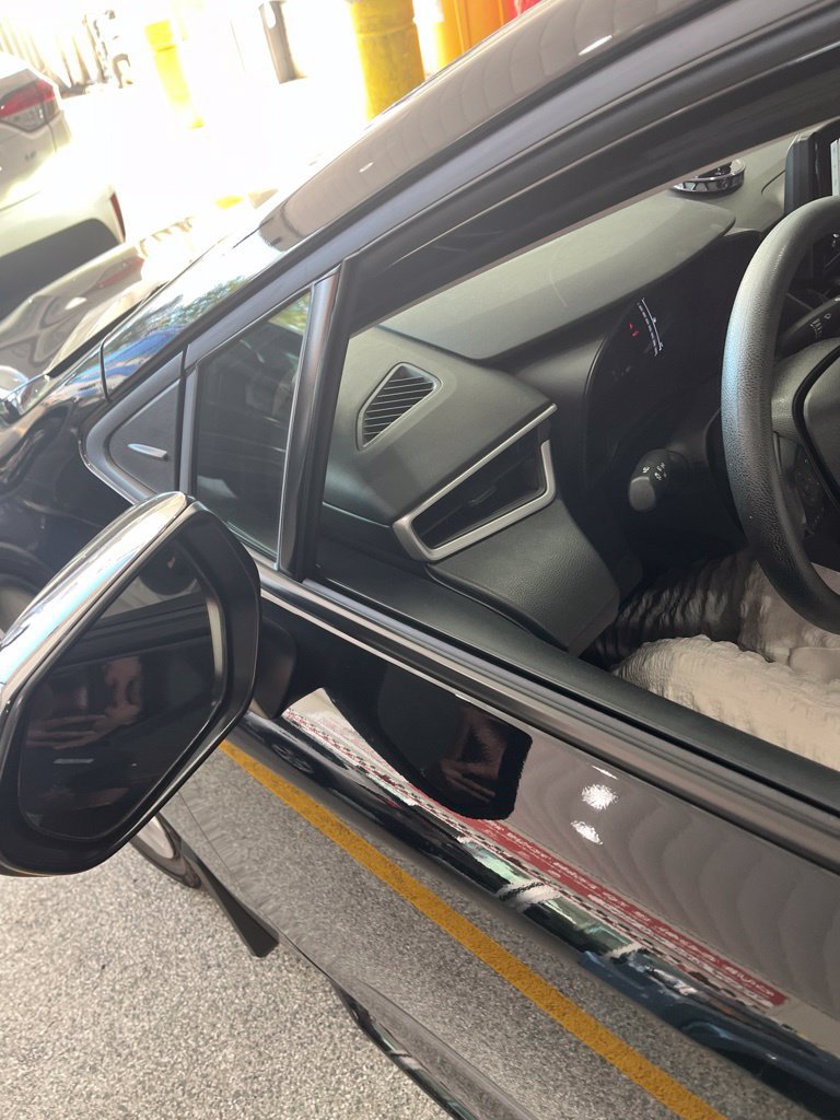 Used 2026 Toyota Corolla LE FWD image 2
