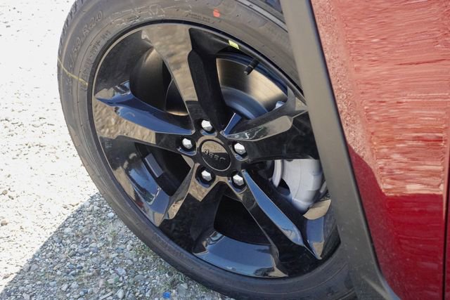 New 2025 Jeep Grand Cherokee Limited w/ Luxury Tech Group II image 10