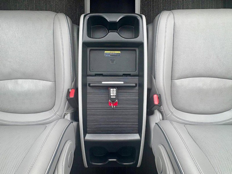 Used 2023 Honda Odyssey Elite image 19