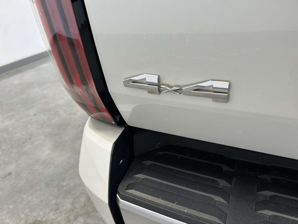 Used 2023 Toyota Tundra Capstone AWD/4WD image 14