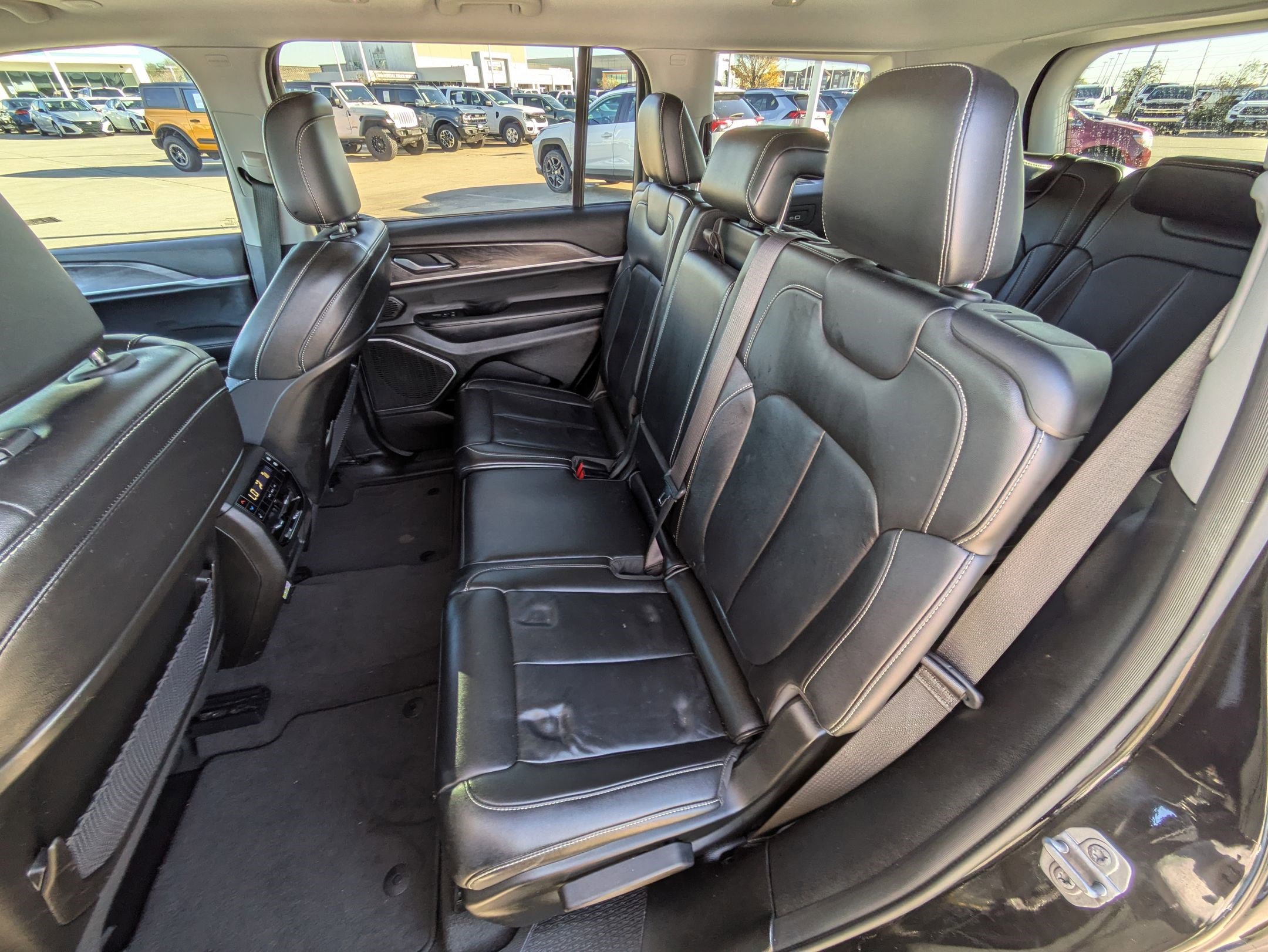 Used 2021 Jeep Grand Cherokee L Limited image 28