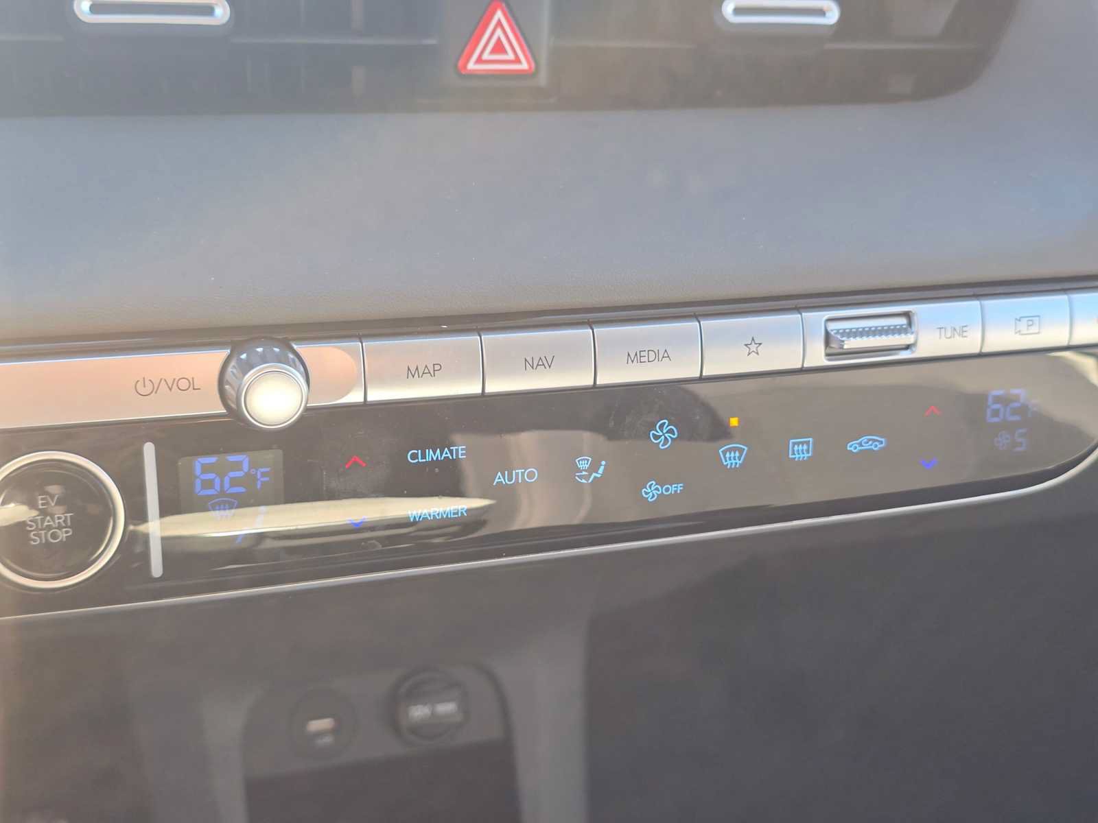 Used 2024 Hyundai Ioniq 5 SEL RWD image 28