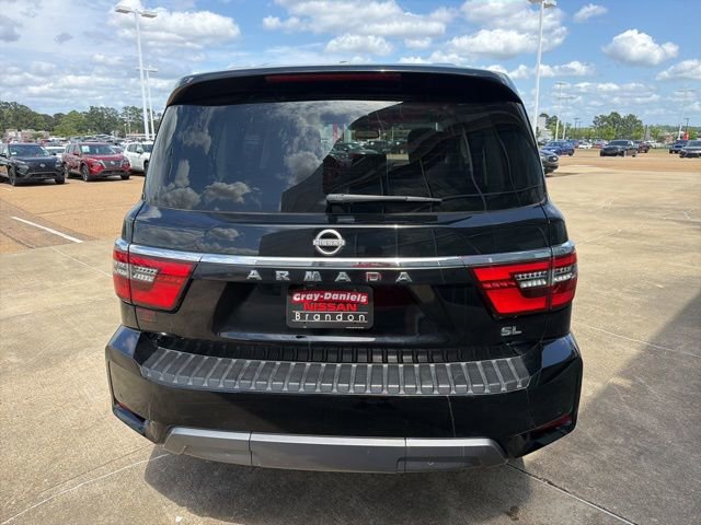Used 2023 Nissan Armada SL w/ Captain's Chairs Package image 3