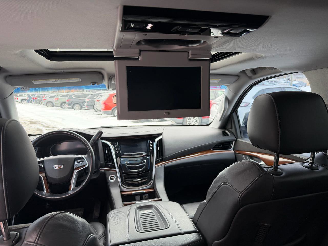 Used 2018 Cadillac Escalade Premium Luxury RWD image 20