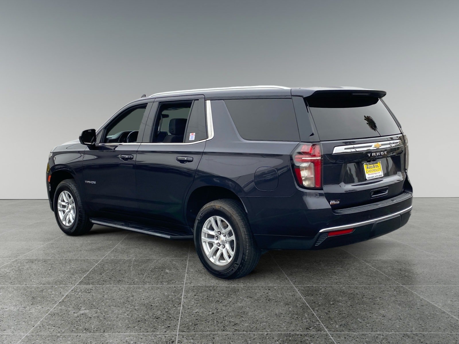 Used 2022 Chevrolet Tahoe LS w/ Driver Alert Package RWD image 3