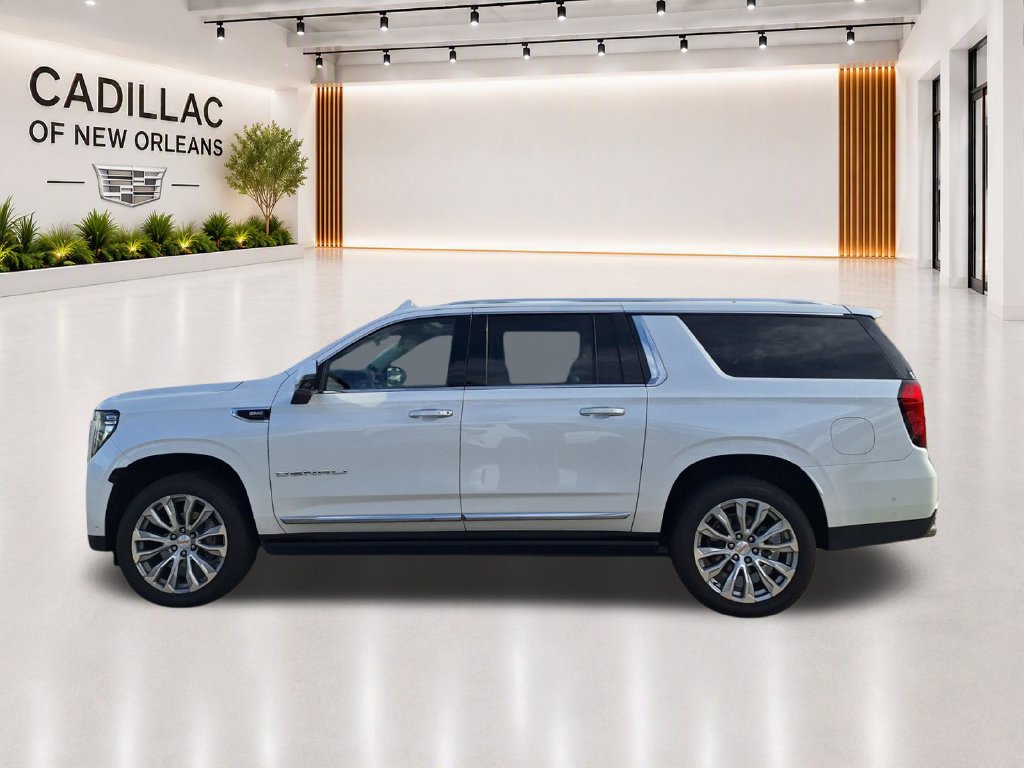 Used 2023 GMC Yukon XL Denali w/ Denali Reserve Package RWD image 6