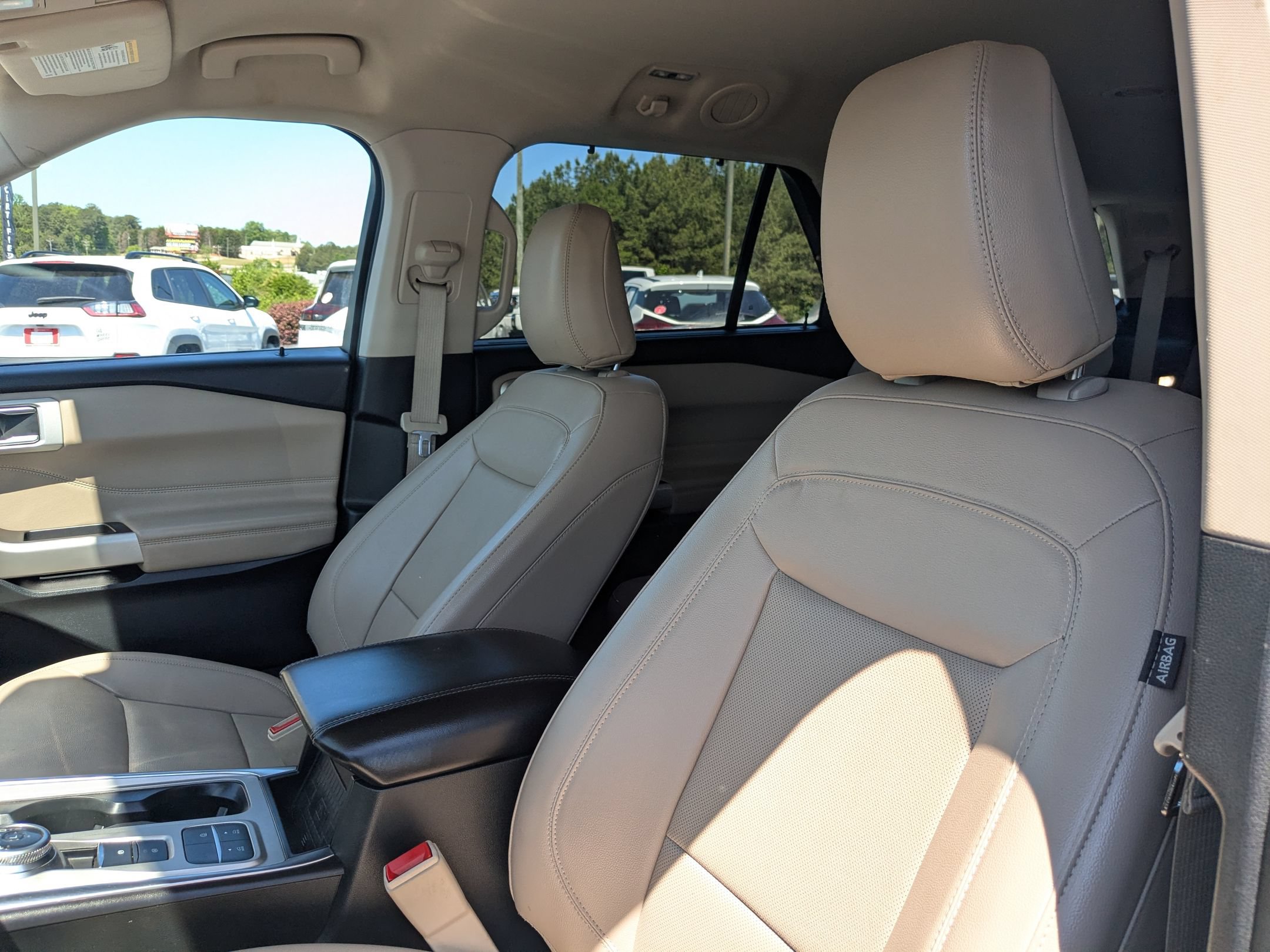 Used 2023 Ford Explorer Limited RWD image 14