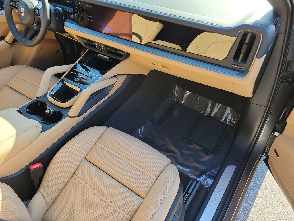New 2026 Porsche Cayenne Coupe image 19