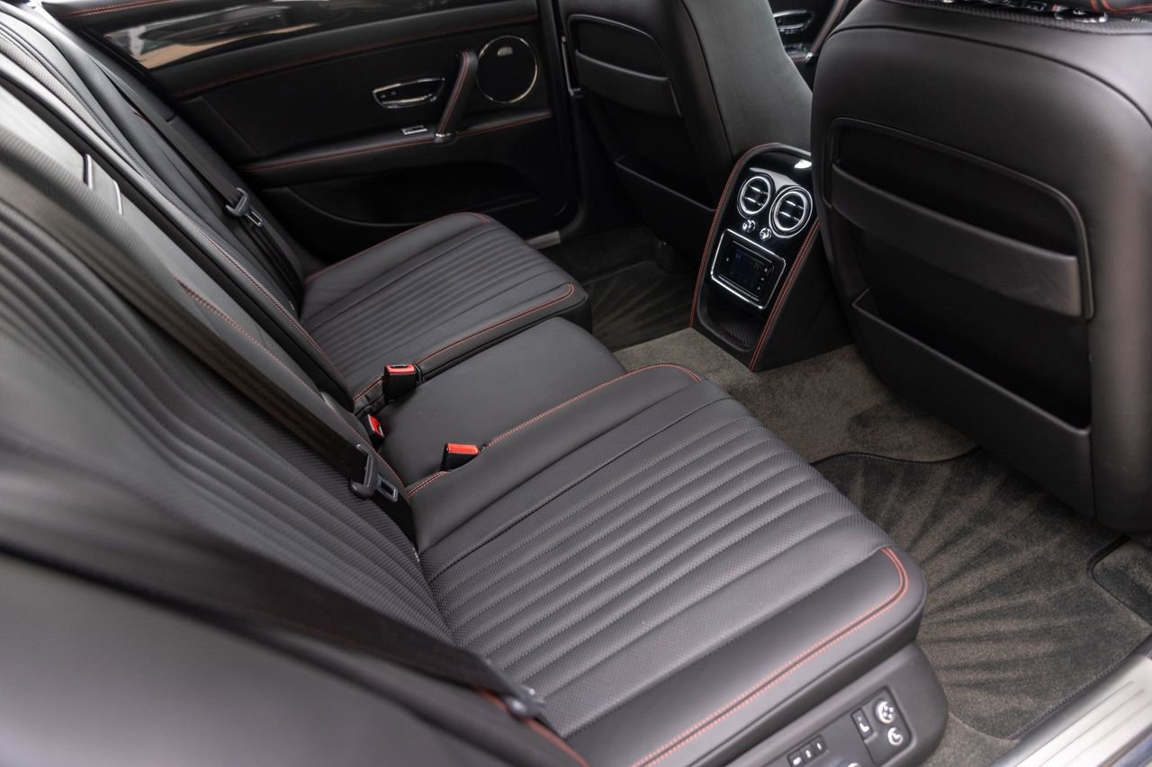 Used 2018 Bentley Flying Spur S V8 AWD/4WD image 50