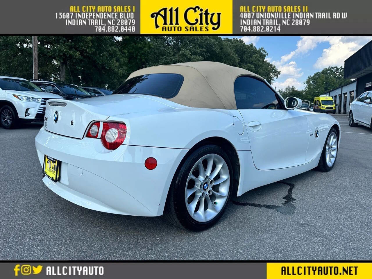 Used 2005 BMW Z4 2.5i image 7