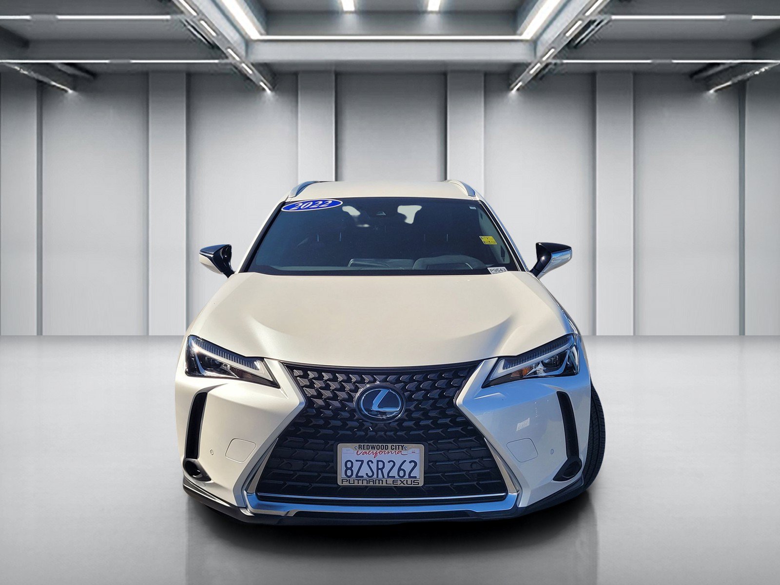 Certified 2022 Lexus UX 200 w/ Accessory Package (Z2) FWD image 3