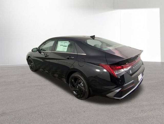 New 2026 Hyundai Elantra SEL Sport Premium FWD image 33