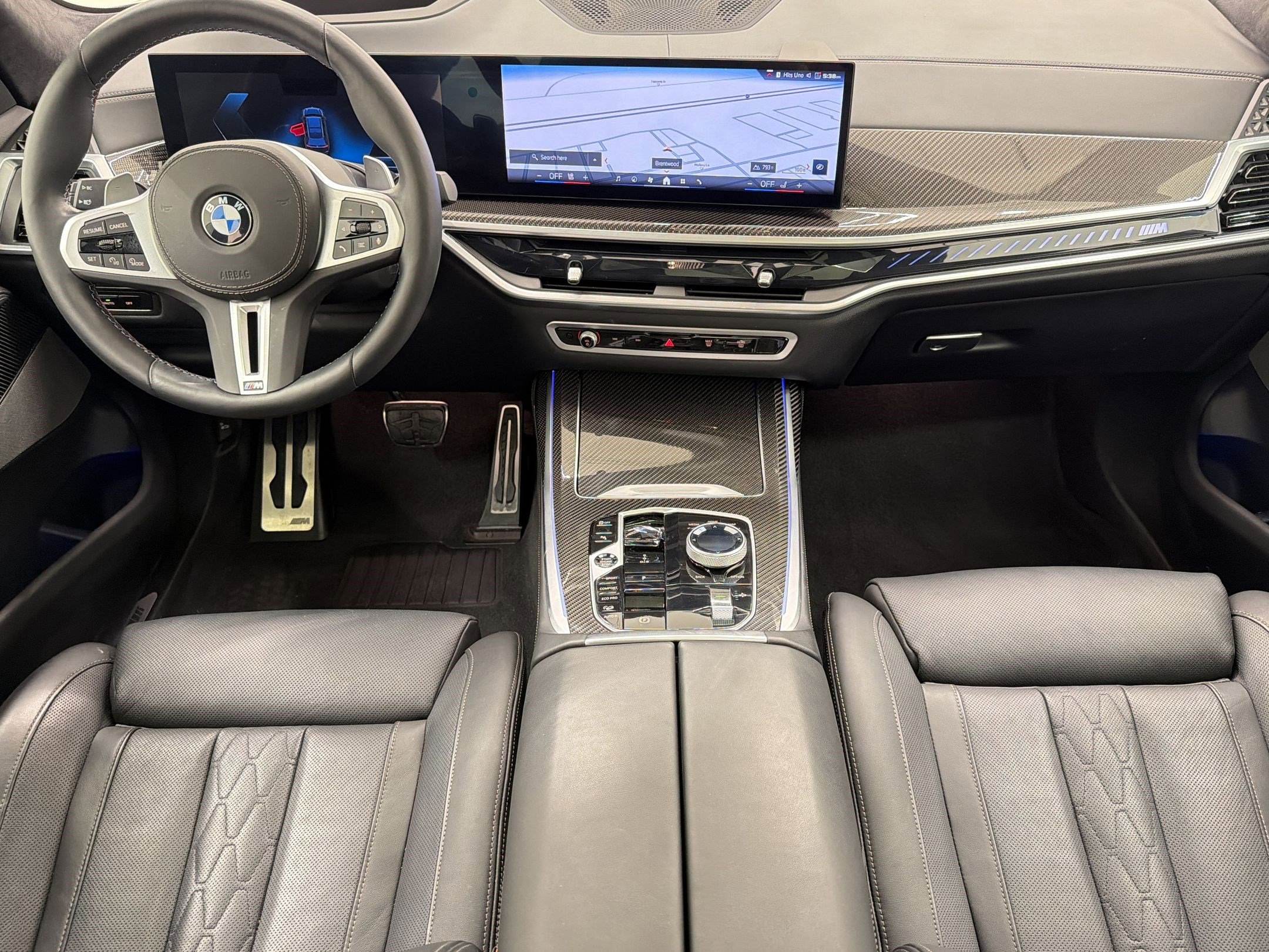 Certified 2025 BMW X7 M60i AWD/4WD image 16