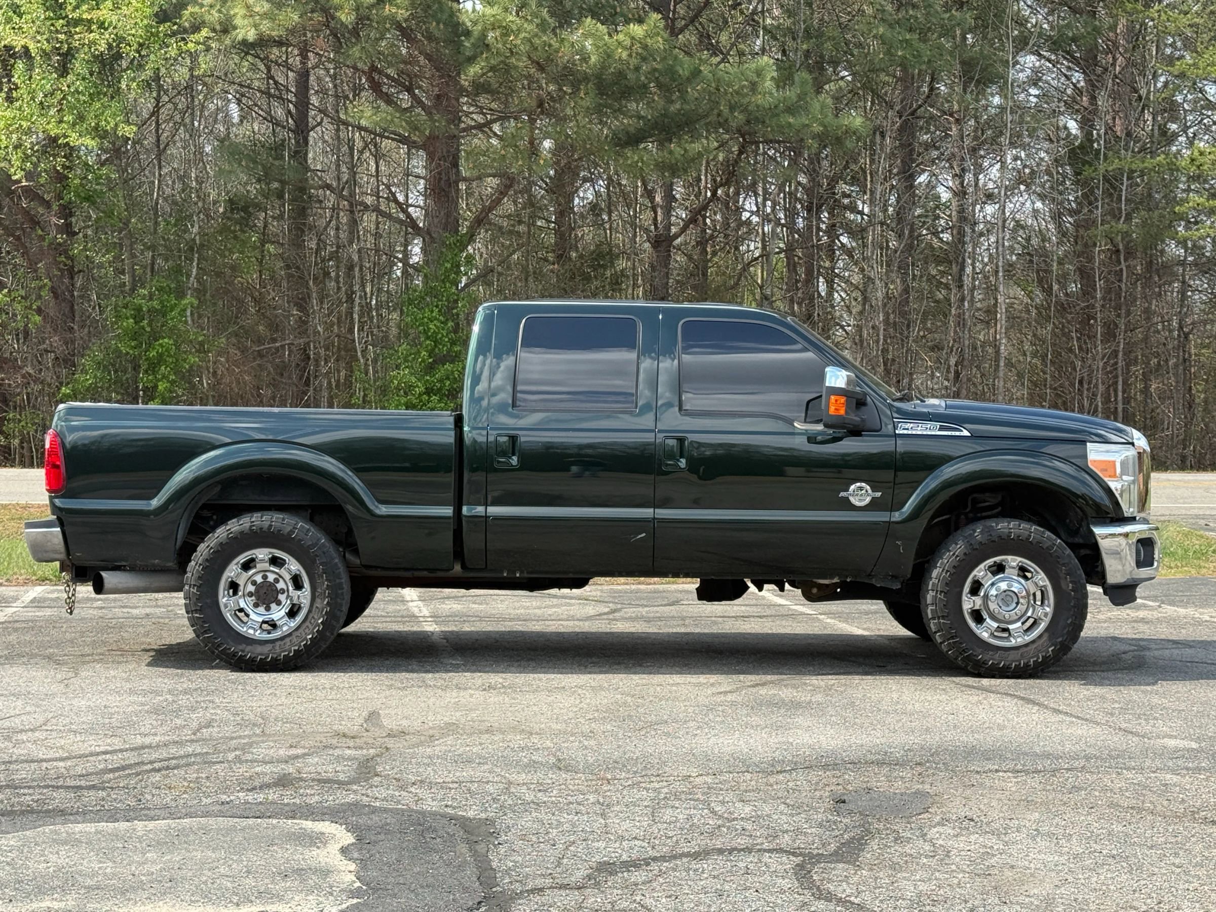 Used 2015 Ford F250 Lariat w/ Chrome Package image 2