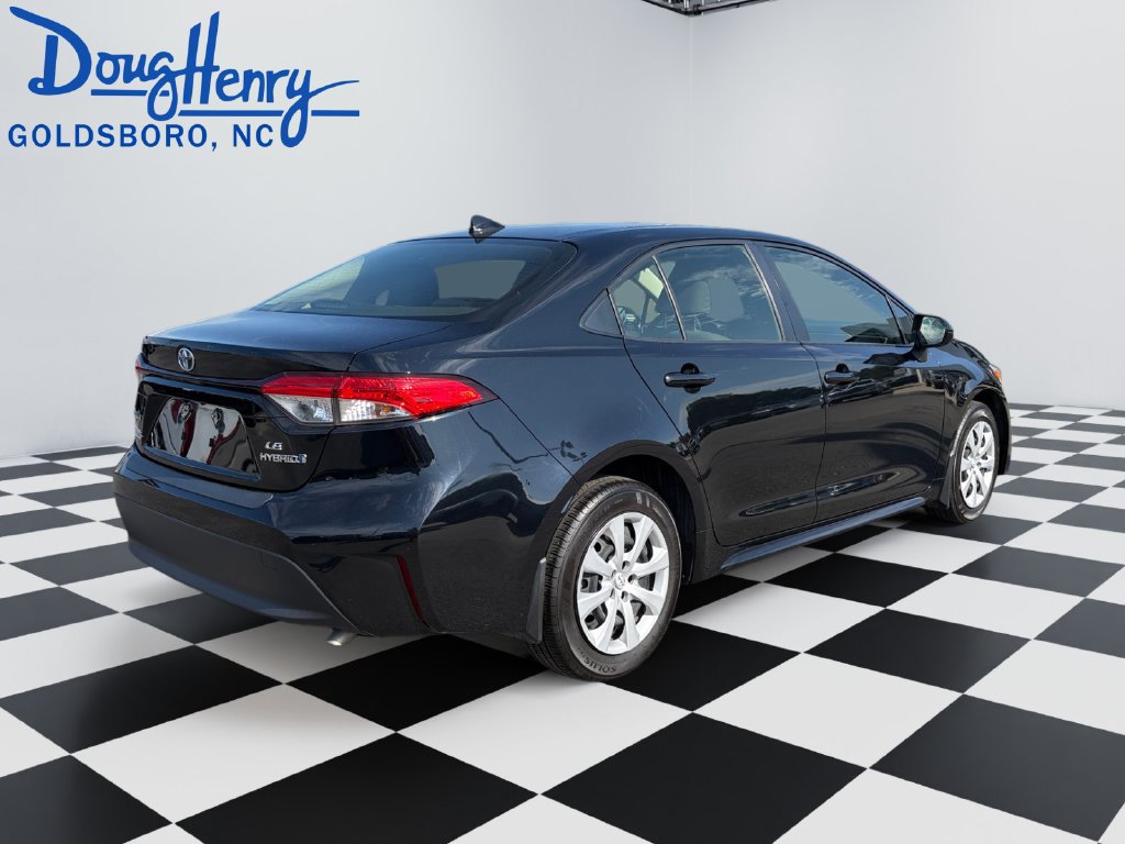 Used 2024 Toyota Corolla LE FWD image 5