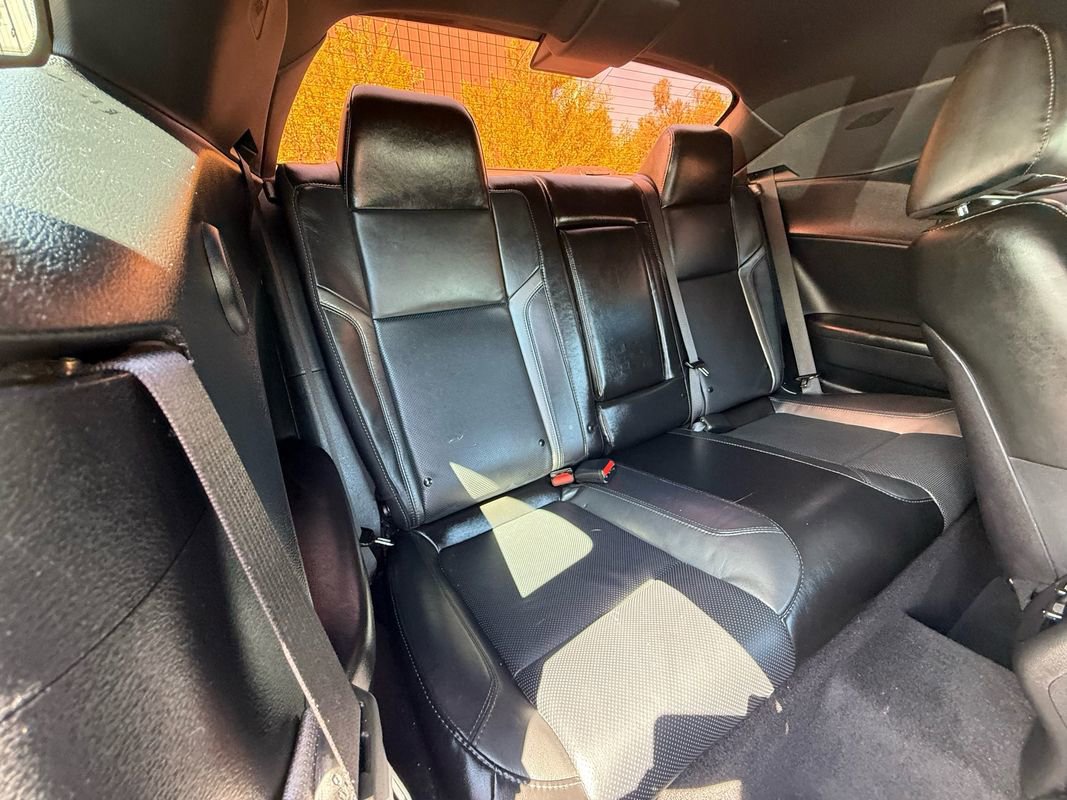 Used 2019 Dodge Challenger SXT w/ Plus Package image 12