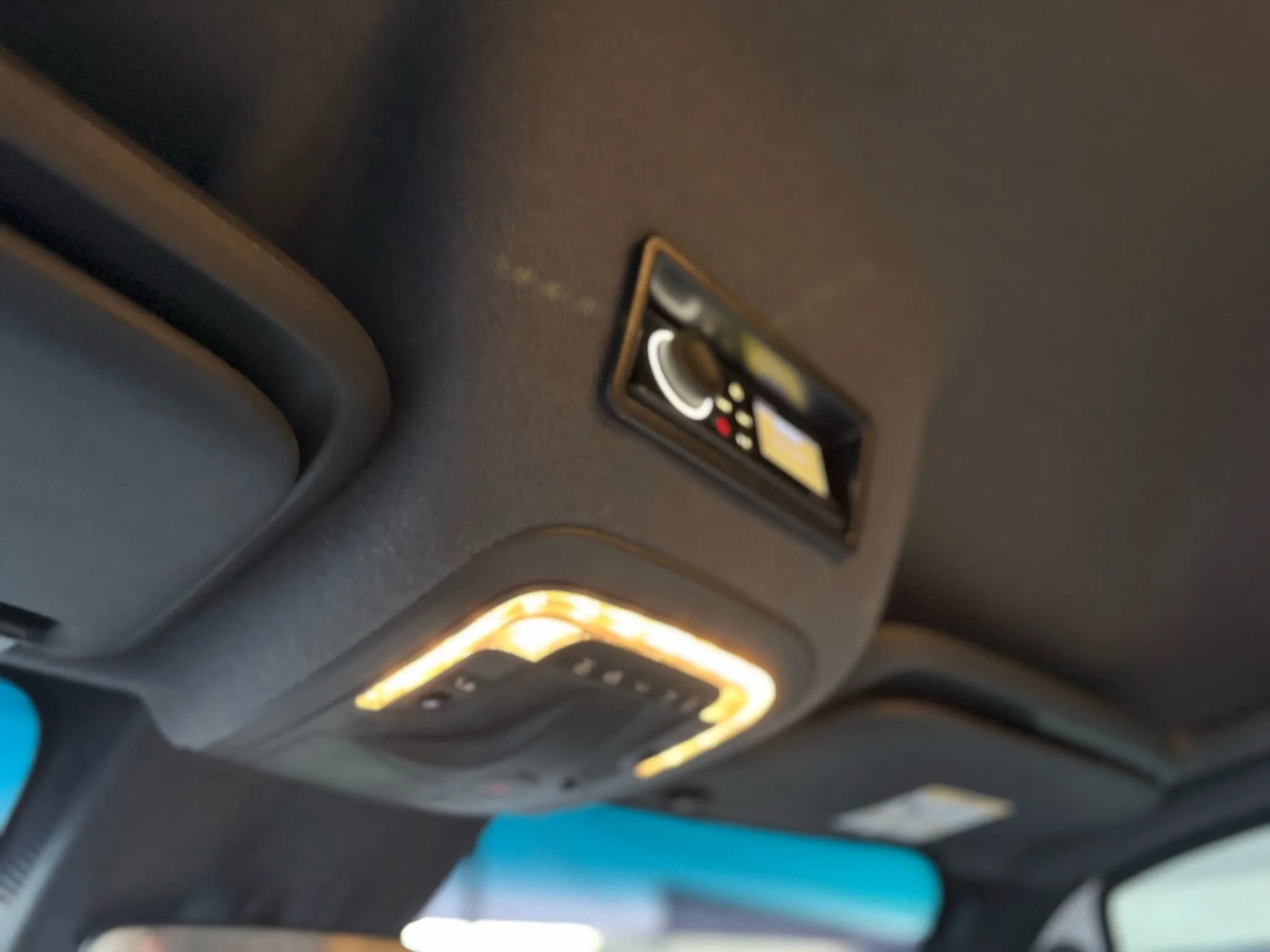 Used 2021 Mercedes-Benz Sprinter 2500 w/ Windows All Around Package image 16