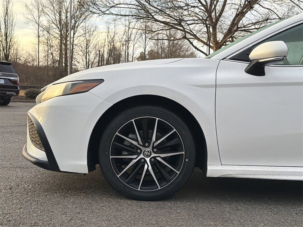 Used 2022 Toyota Camry SE image 13