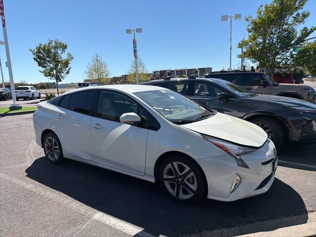 Used 2016 Toyota Prius Three Touring w/ Preferred Accessory Package image 2