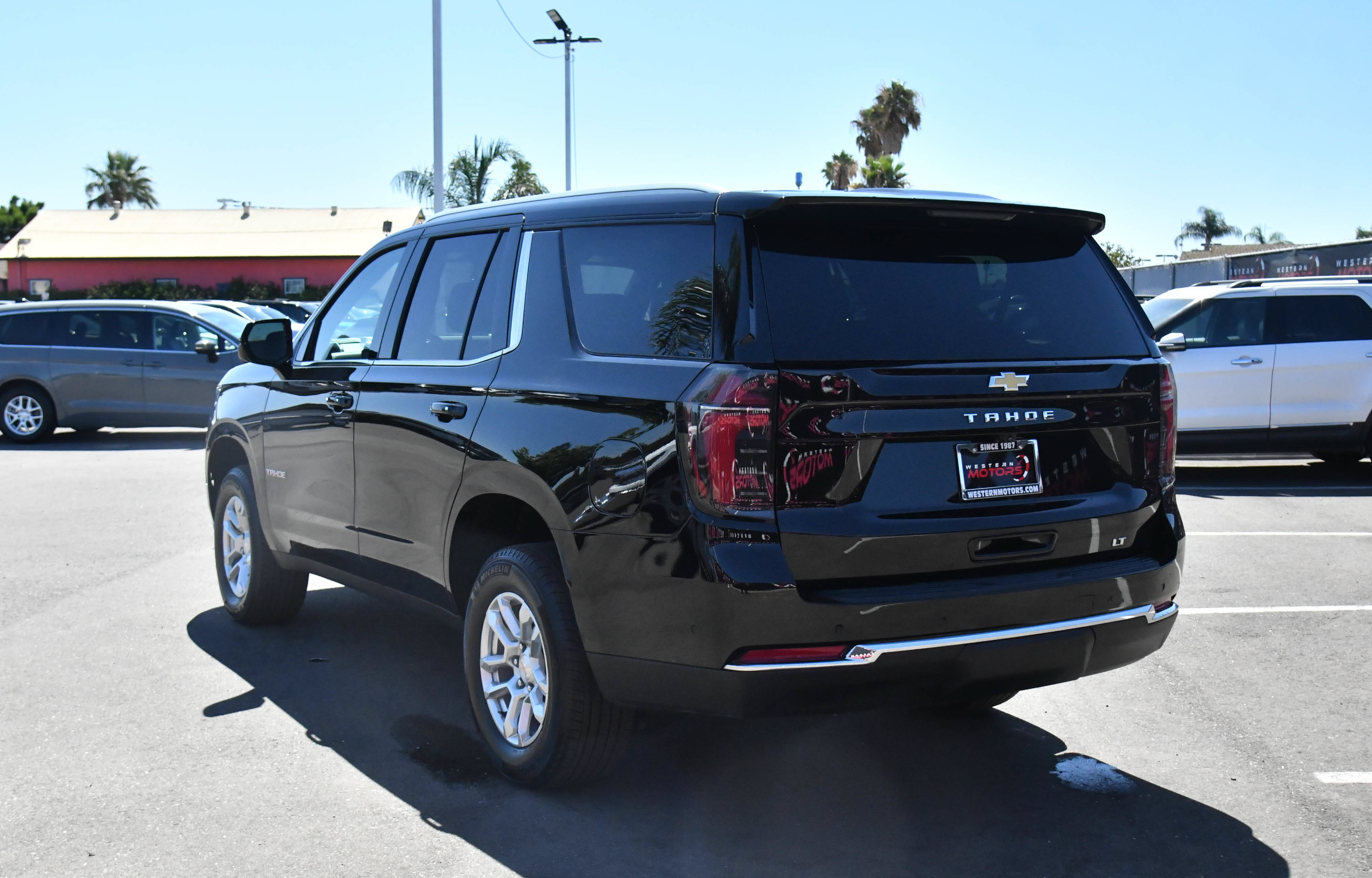 Used 2025 Chevrolet Tahoe LT AWD/4WD image 6