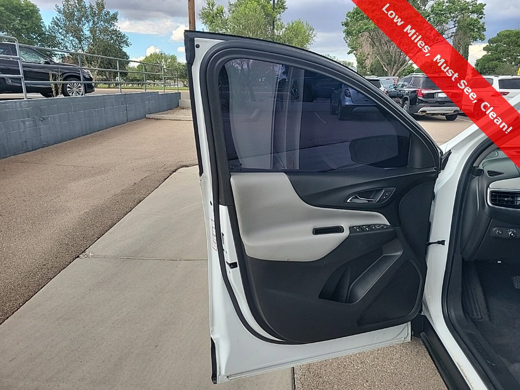 Used 2020 Chevrolet Equinox LS w/ LS Convenience Package image 11