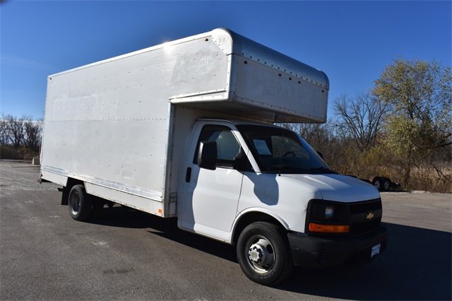Used 2015 Chevrolet Express 3500 Extended image 1