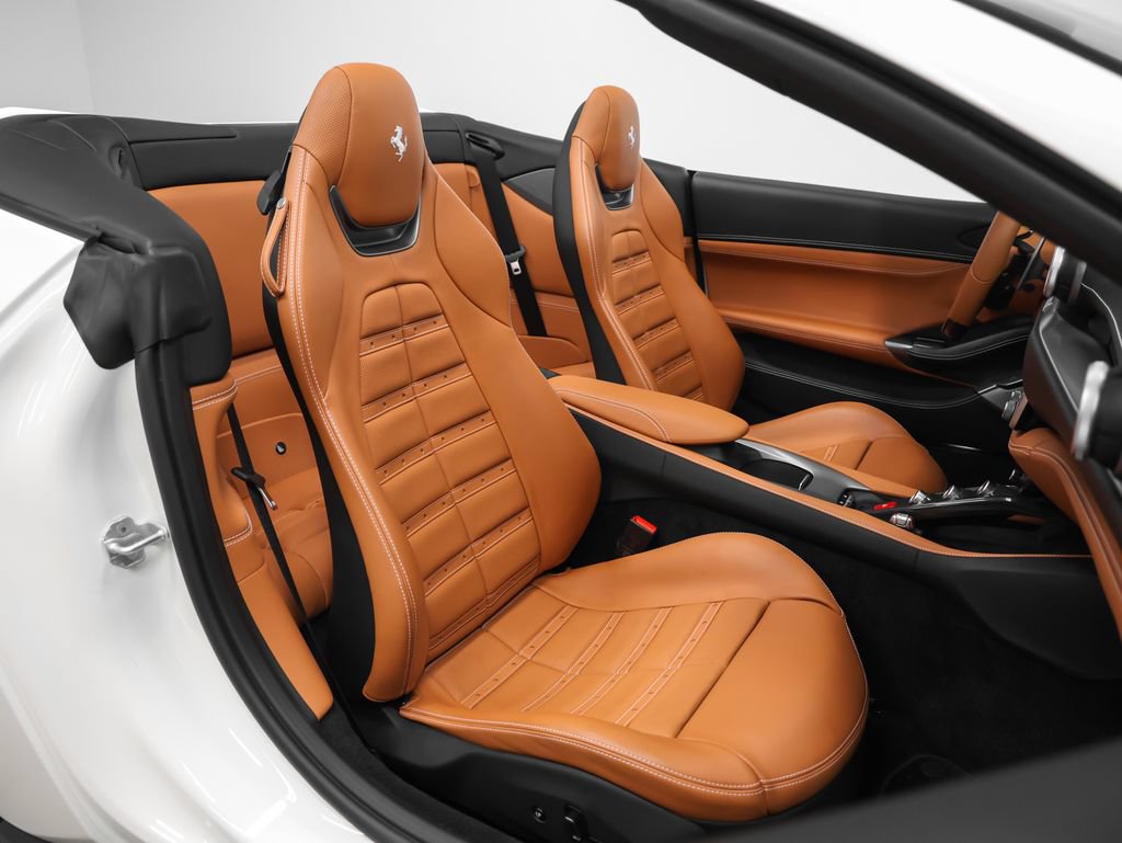 Certified 2022 Ferrari Portofino M RWD image 23