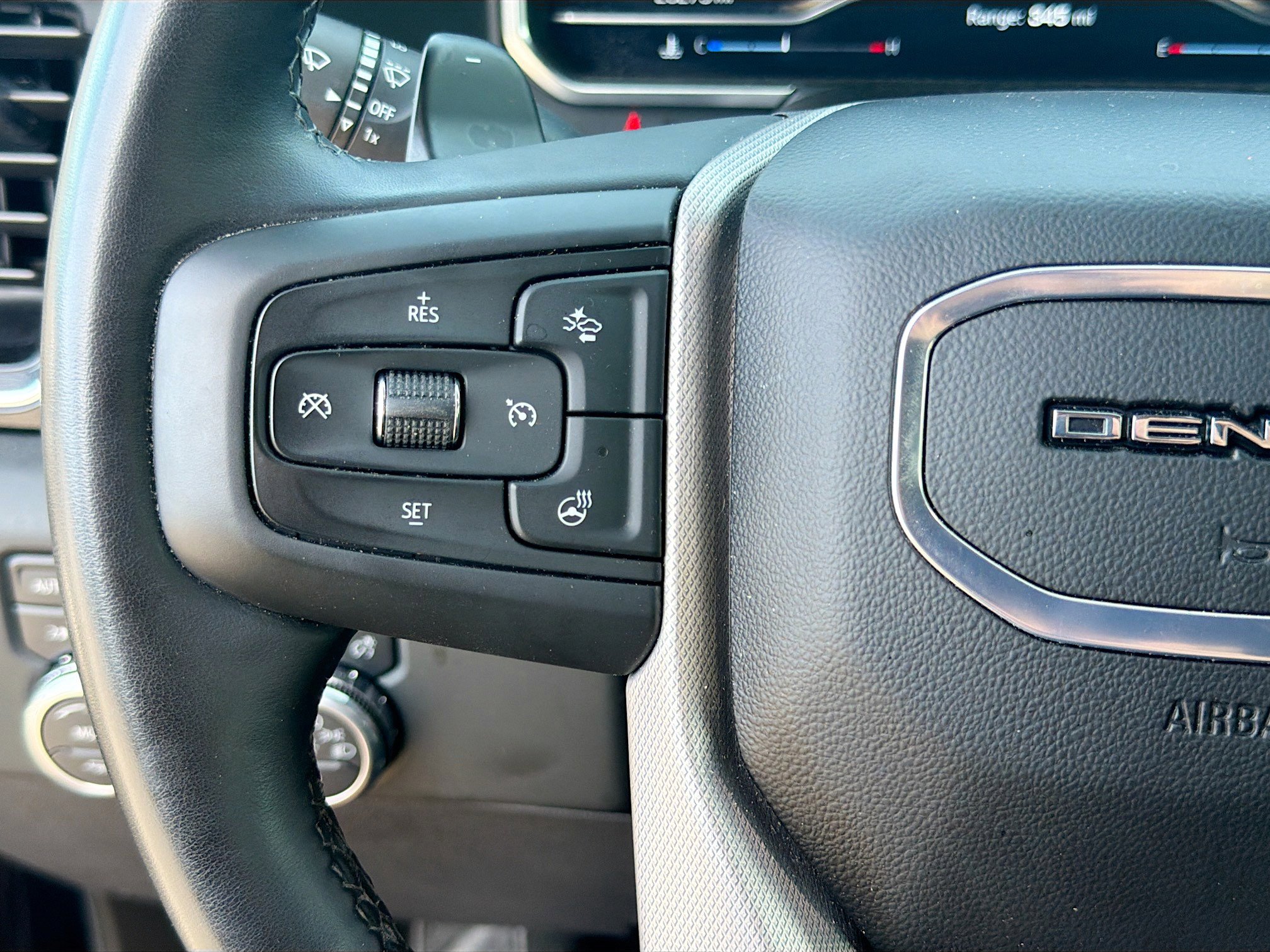 Used 2024 GMC Sierra 1500 Denali w/ Denali Reserve Package AWD/4WD image 35