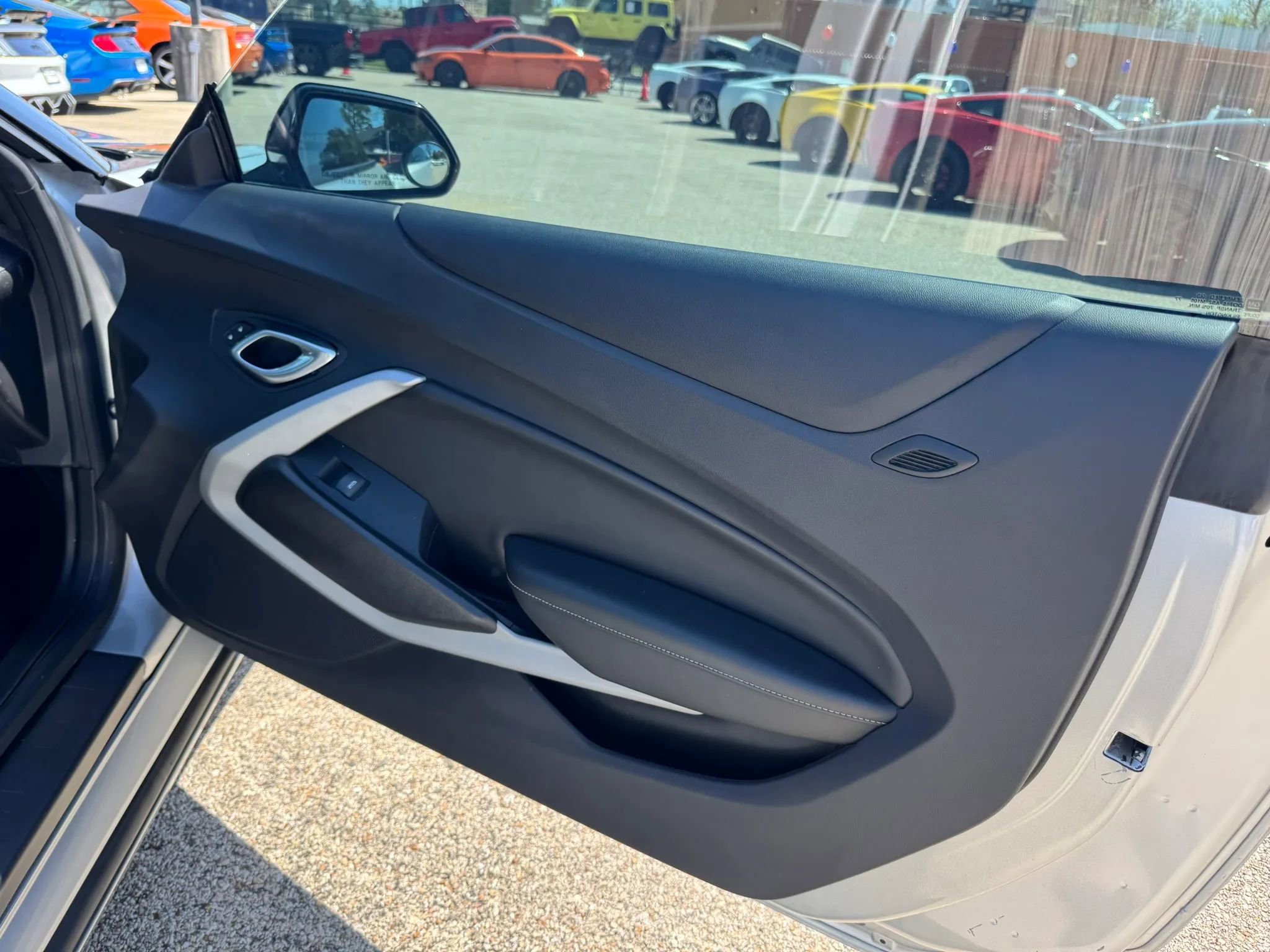Used 2019 Chevrolet Camaro SS RWD image 18