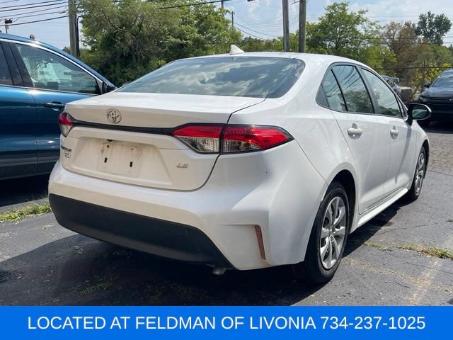 Used 2023 Toyota Corolla LE FWD image 2