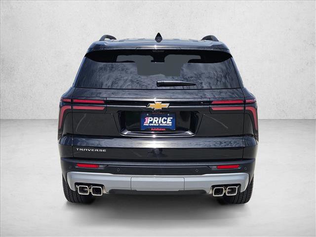 Used 2026 Chevrolet Traverse LT w/ Driver Confidence Package image 6