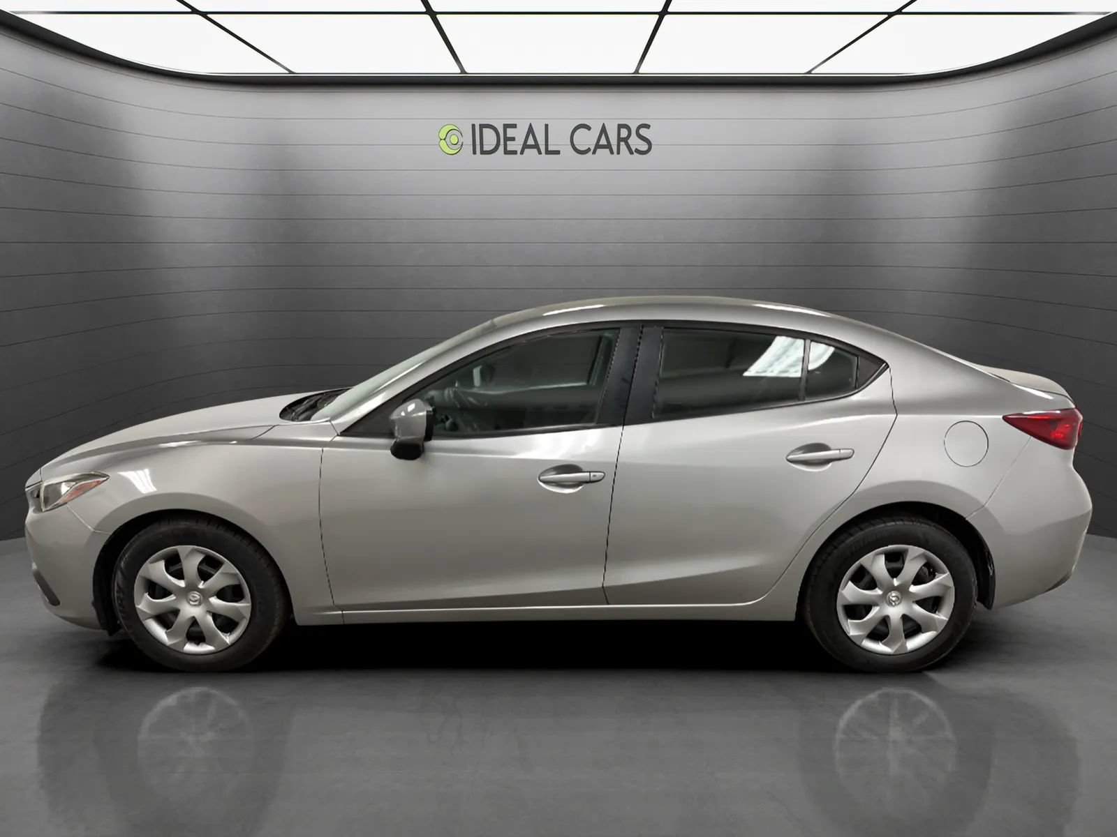 Used 2015 MAZDA MAZDA3 i SV FWD image 8