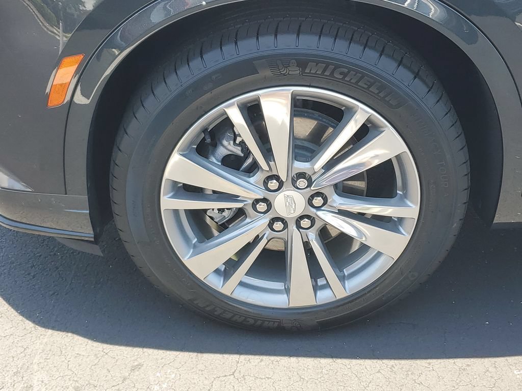Certified 2022 Cadillac XT6 Premium Luxury AWD/4WD image 11