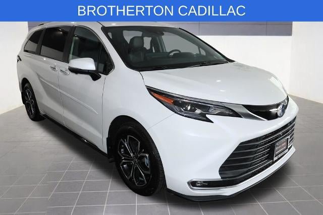 Used 2025 Toyota Sienna Platinum AWD/4WD image 10