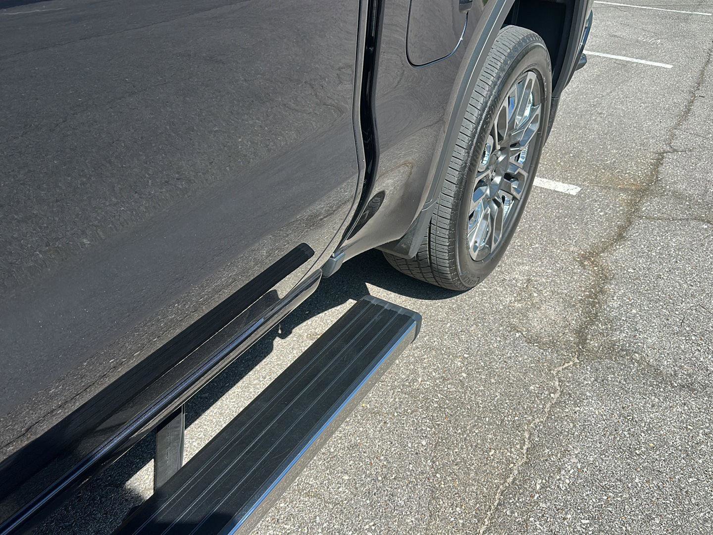 Used 2023 GMC Sierra 1500 Denali Ultimate image 11