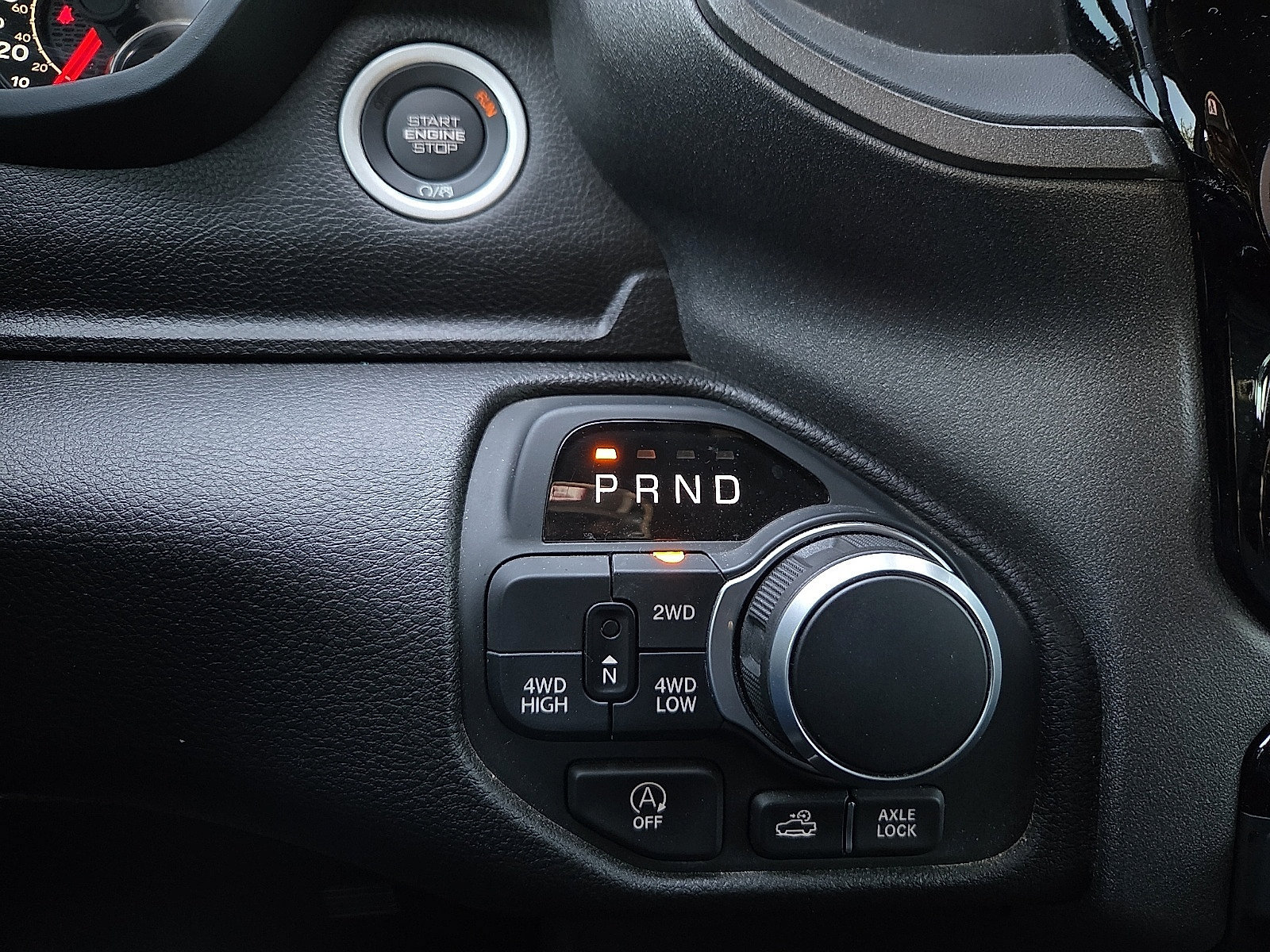 Used 2025 RAM 1500 Warlock AWD/4WD image 22