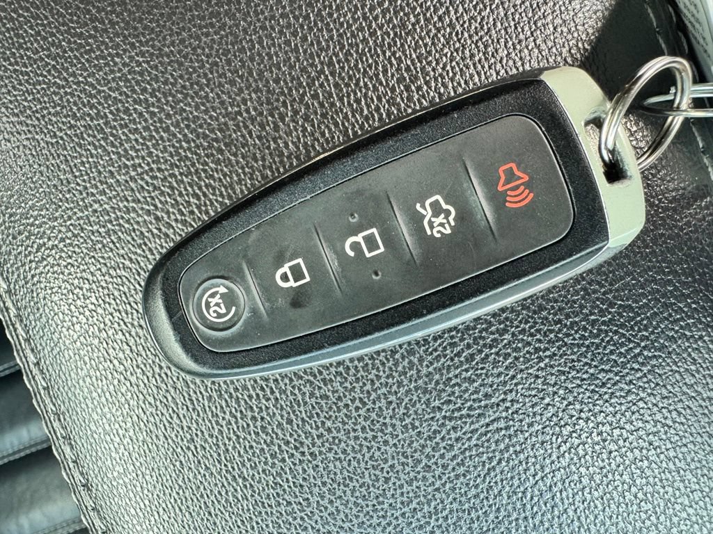 Certified 2017 Ford Escape Titanium FWD image 31