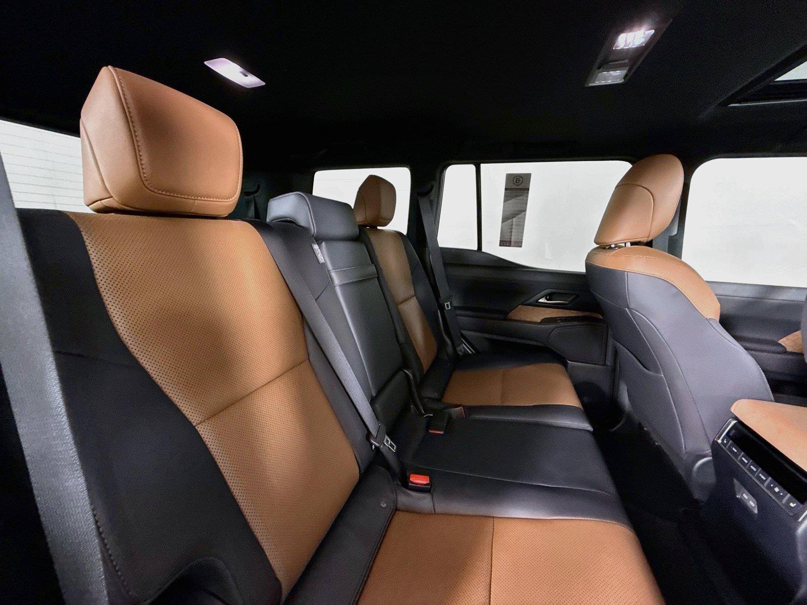 Used 2025 Lexus GX 550 w/ Cold Area Package AWD/4WD image 41