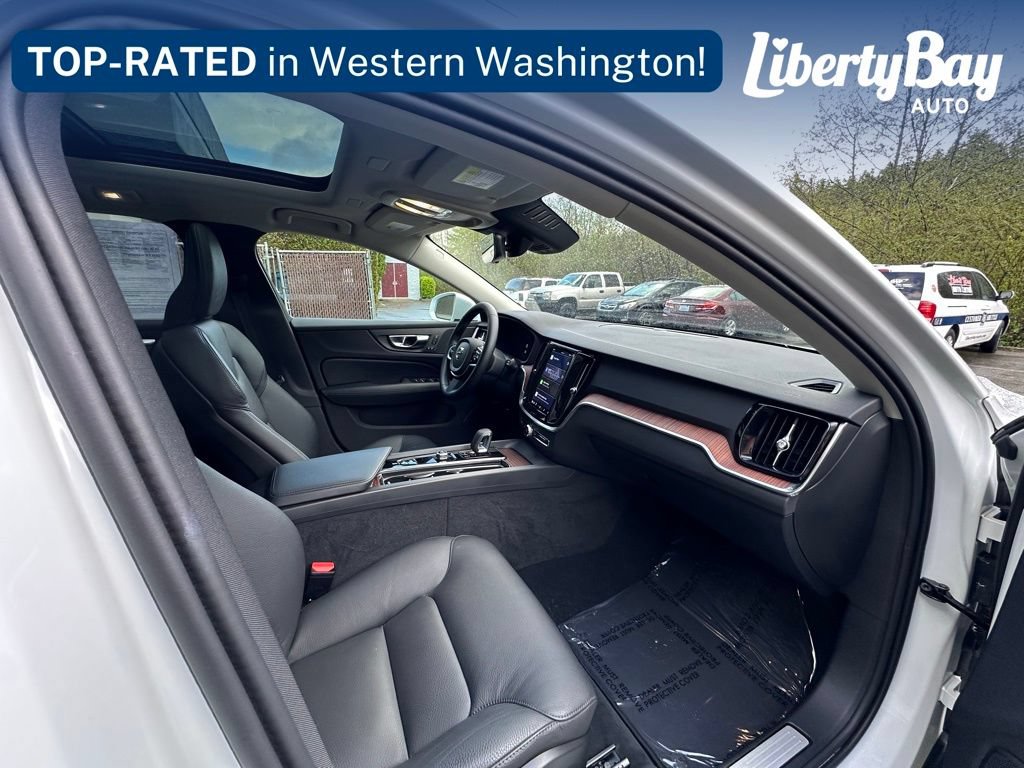 Used 2025 Volvo V60 B5 Cross Country Plus AWD/4WD image 23