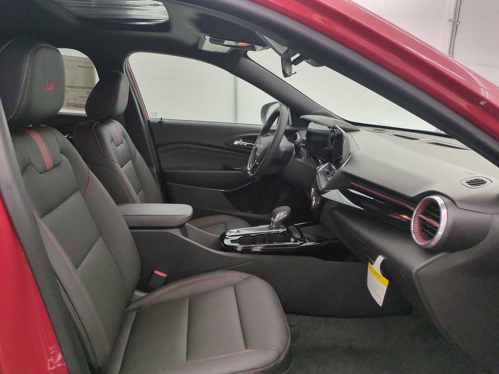 New 2026 Chevrolet Trax RS w/ Sunroof Package image 20