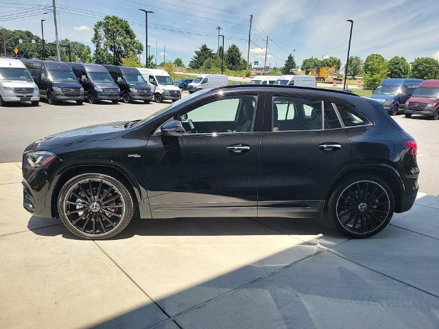 Used 2025 Mercedes-Benz GLA 35 AMG 4MATIC image 9